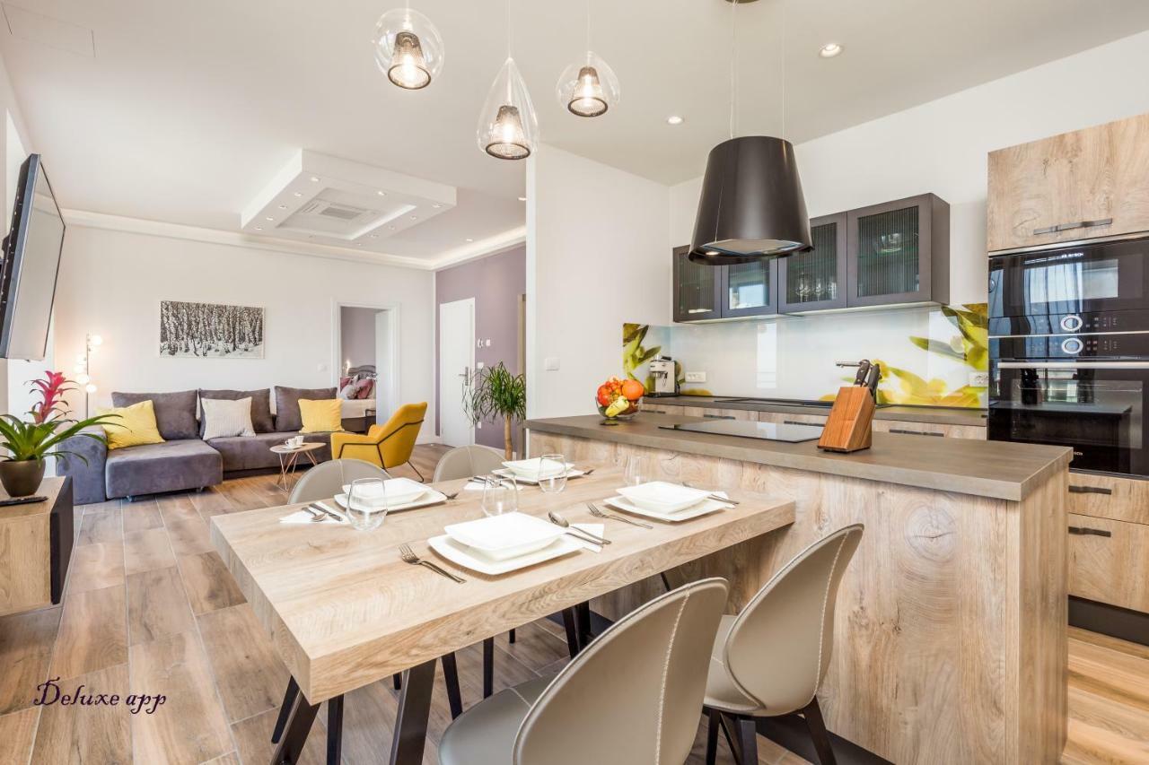 Apartments Liana Опатія Екстер'єр фото